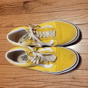 Lace up old Skool Vans